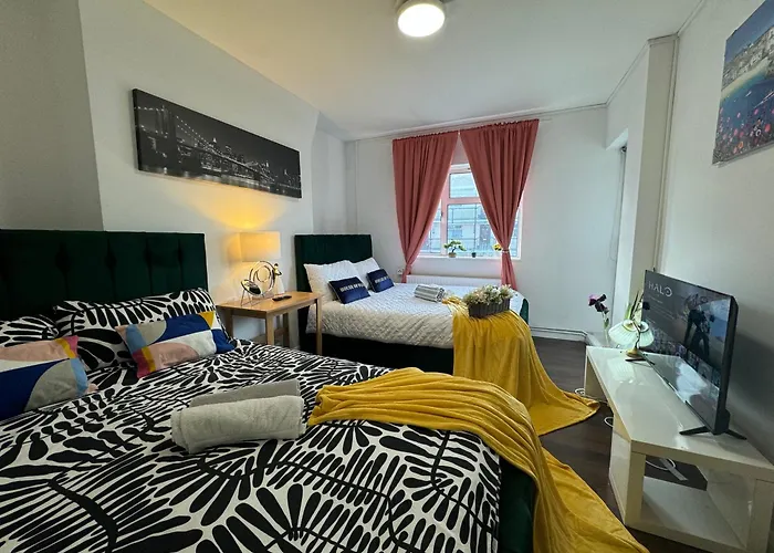 Lovely 1Bedroom Apartment For 6Ppl In Whitechapel, 1Min Away To Dlr Station