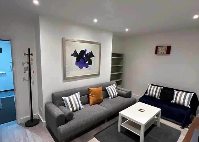 Amazing Location 2 Bed Apartment Swiss Cottage