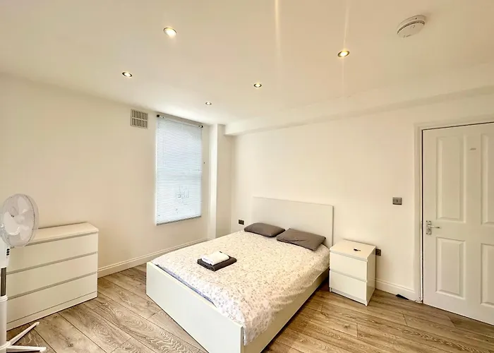 3 Bedrooms Apartment, 5 Minutes Walk To Marble Arch, Hyde Park