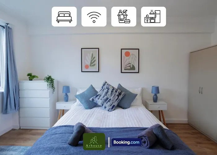 2 Bedroom Apartment By Arhouse Apartments Short Lets & Serviced Accommodation Highbury With Free Wifi