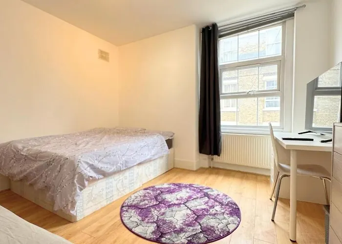 2 Bed Apartment In Paddington