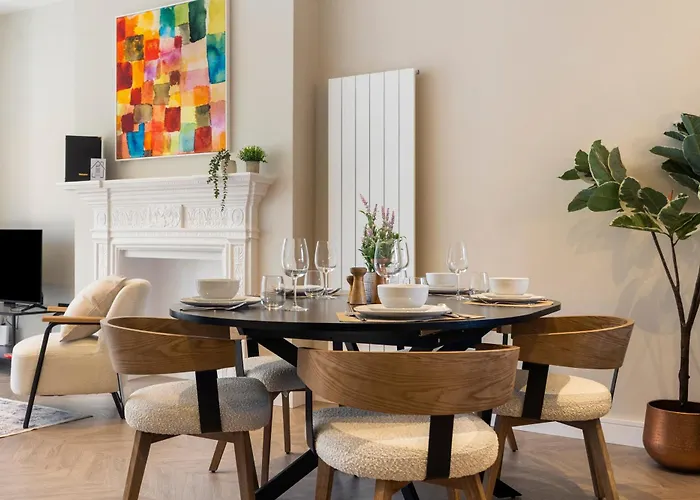 Luxury 3 Bedroom Flat 5 Min Walk To Maida Vale Tube Station