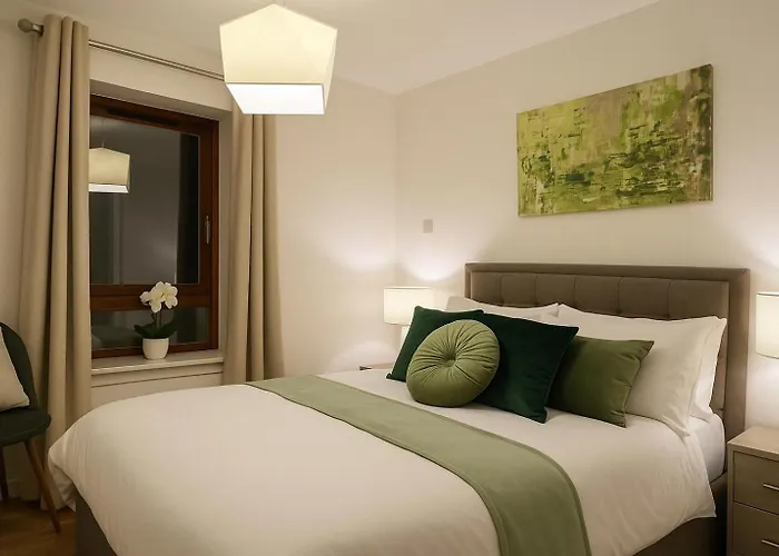 Charming 2 Bedroom Flat In The Heart Of London, 2 Mins To Trafalgar Square!