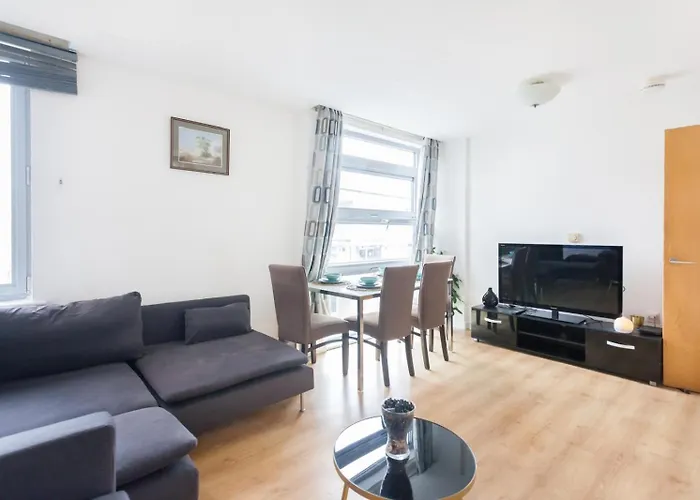 Cozy 2 Bedroom Apartment Near Tower Bridge