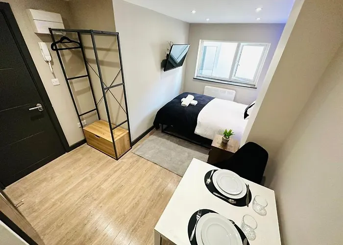 The Seven Sisters House - No 01A - Stylish Comfort Studios