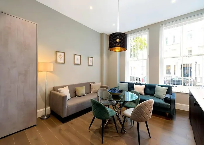 Collingham Road - 2 Bedroom Apartment I