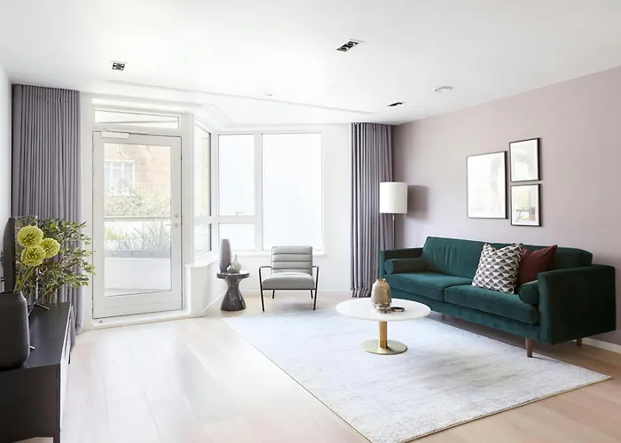 Sonder l Aird House