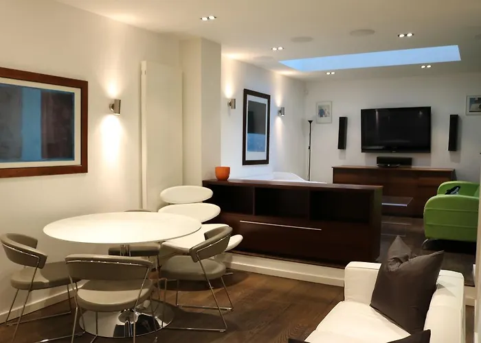 Wentworth Apartments