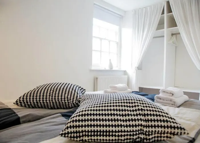 Smart Accommodation Camden Apartments