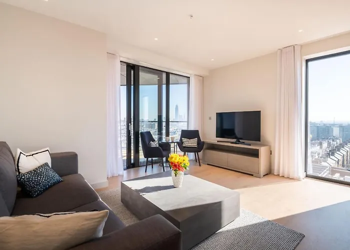 Elegant Victoria Home Close To Sloane Square By Underthedoormat