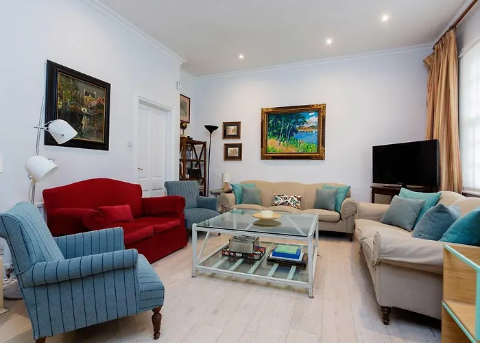 Veeve - A Kensington Mews