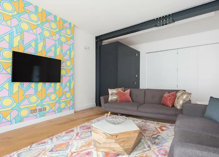 Apartment (0 m²), 3 Schlafzimmer und 1 eigene Badezimmer in Notting Hill
