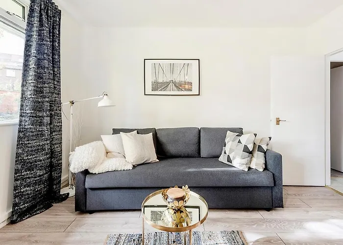 Cs Apartments Bayswater