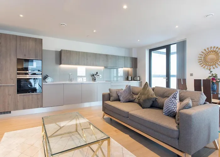 Battersea 2Bed Apartment With A Balcony