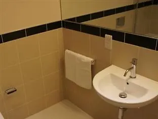 Max Serviced Apartments Richmond Gardens