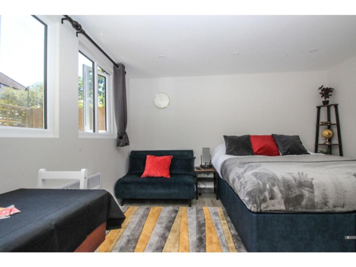 Stayzo - Crofton Park - Refurbished * London