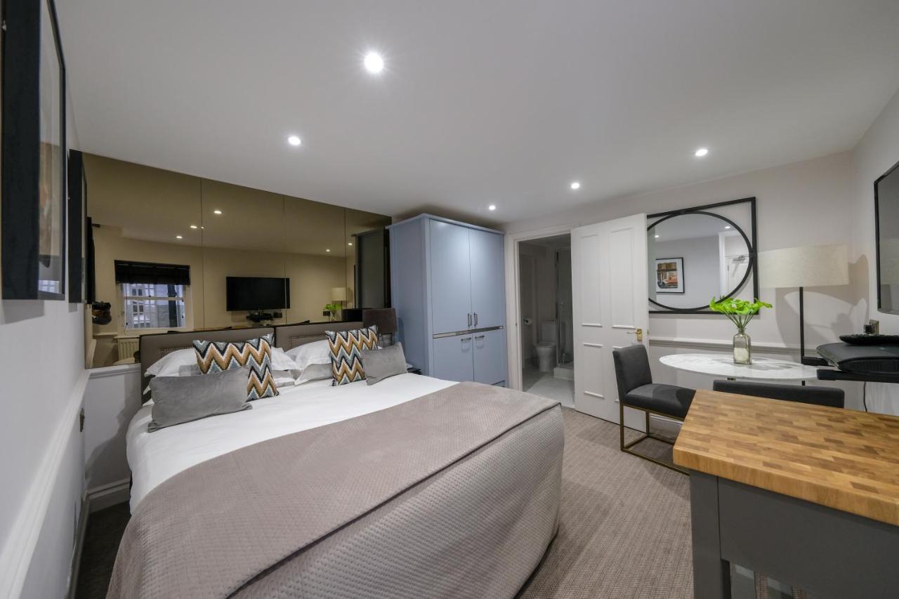 Aparthotel Collingham Serviced 4*