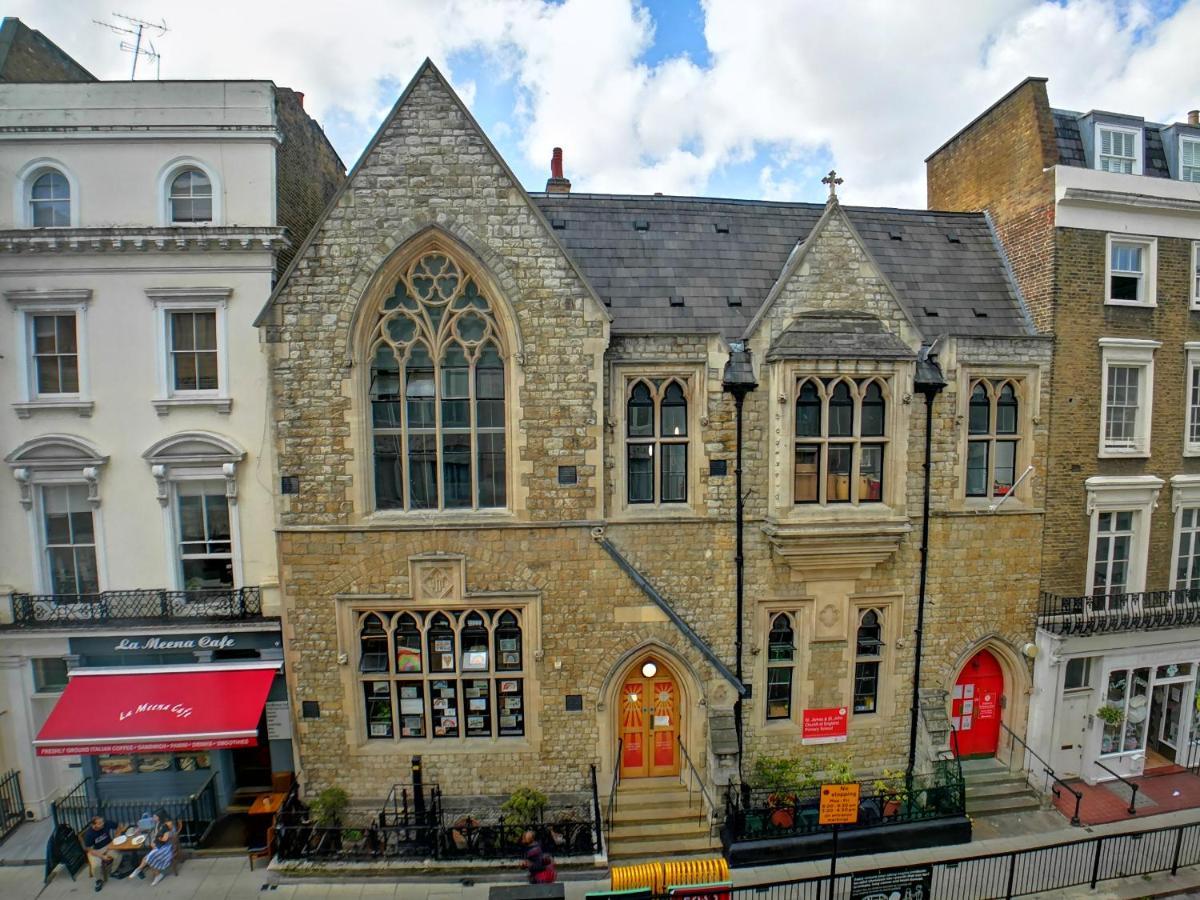 Lancaster Hall Hotel 3*