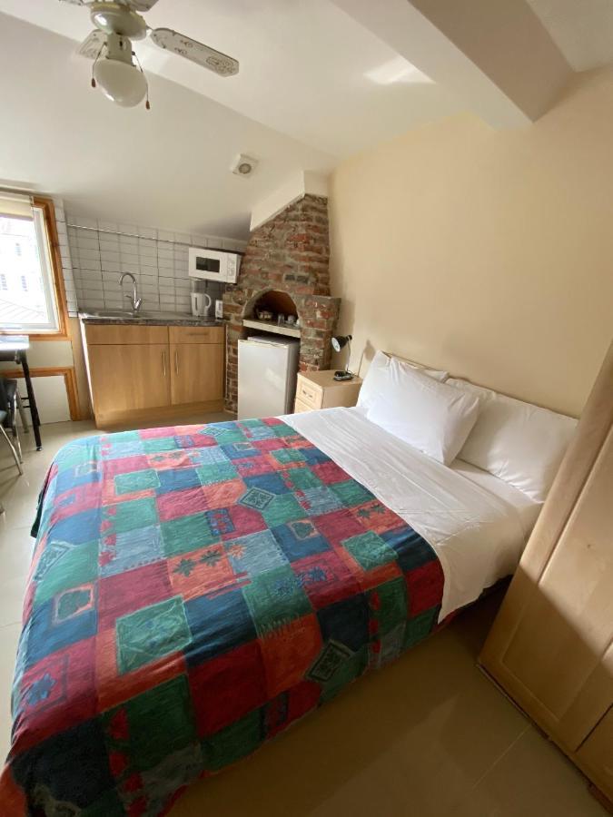 Seven Dials Apartahotel *