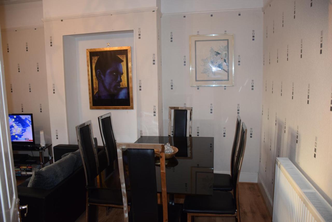 Three Bedroom Flat, Camborne Avenue W13