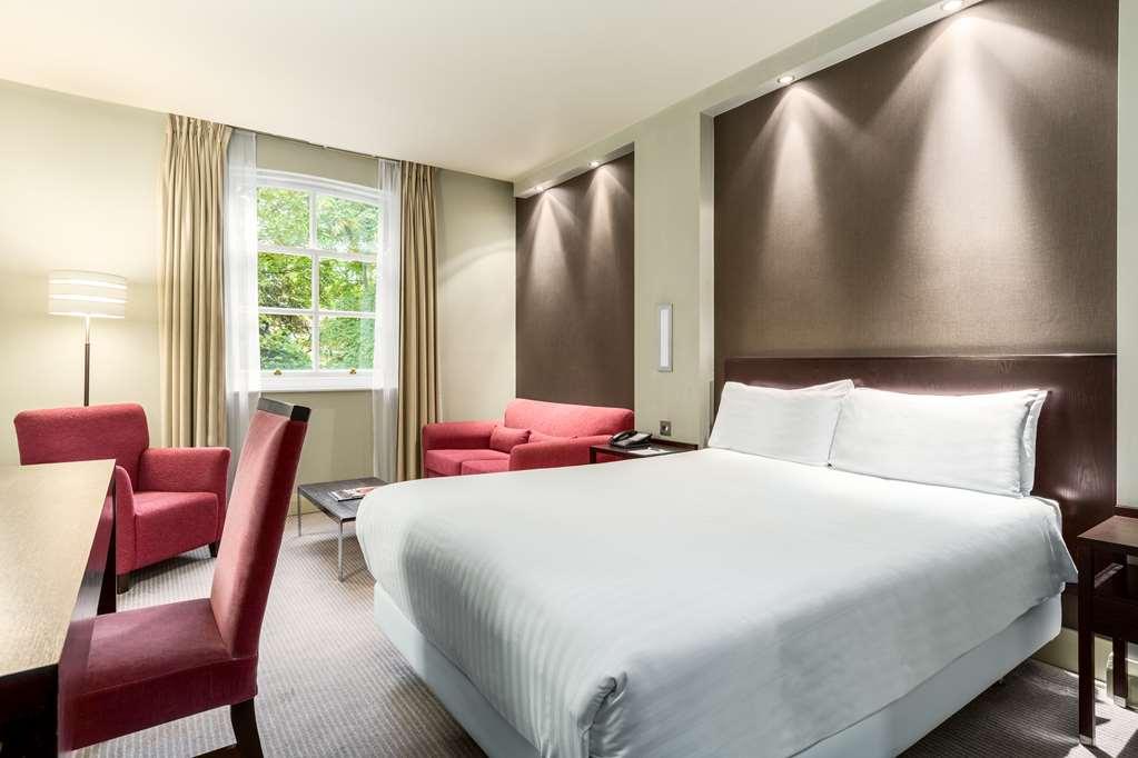 Nh Kensington Hotel London