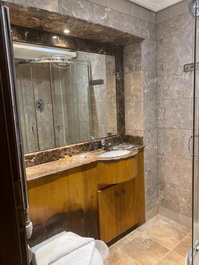 Apartment Lovely Studio Fits 3 Near Hyde Park-r22-building32 London