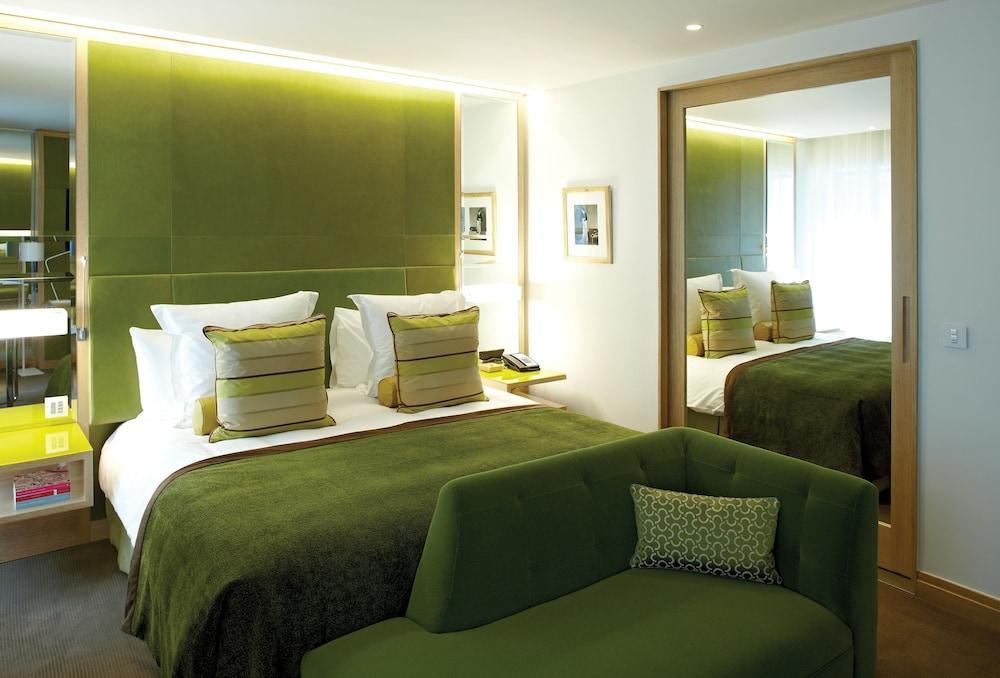 Crowne Plaza Battersea London