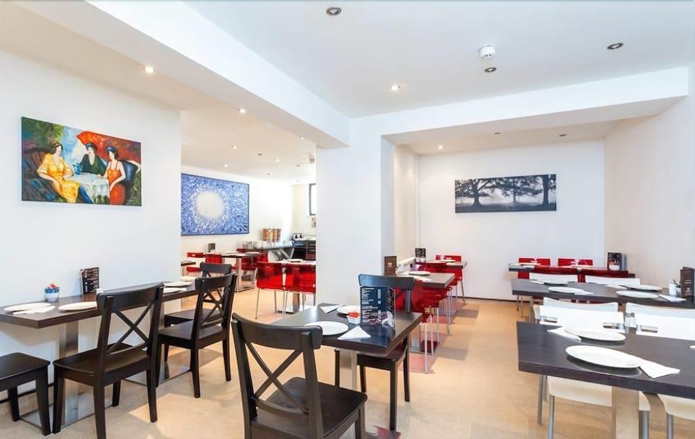 Avni Kensington London
