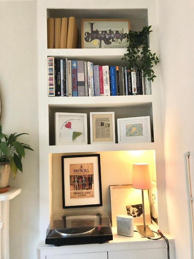 Cosy Retreat In Heart Of Se1 - 1 Bed Flat London