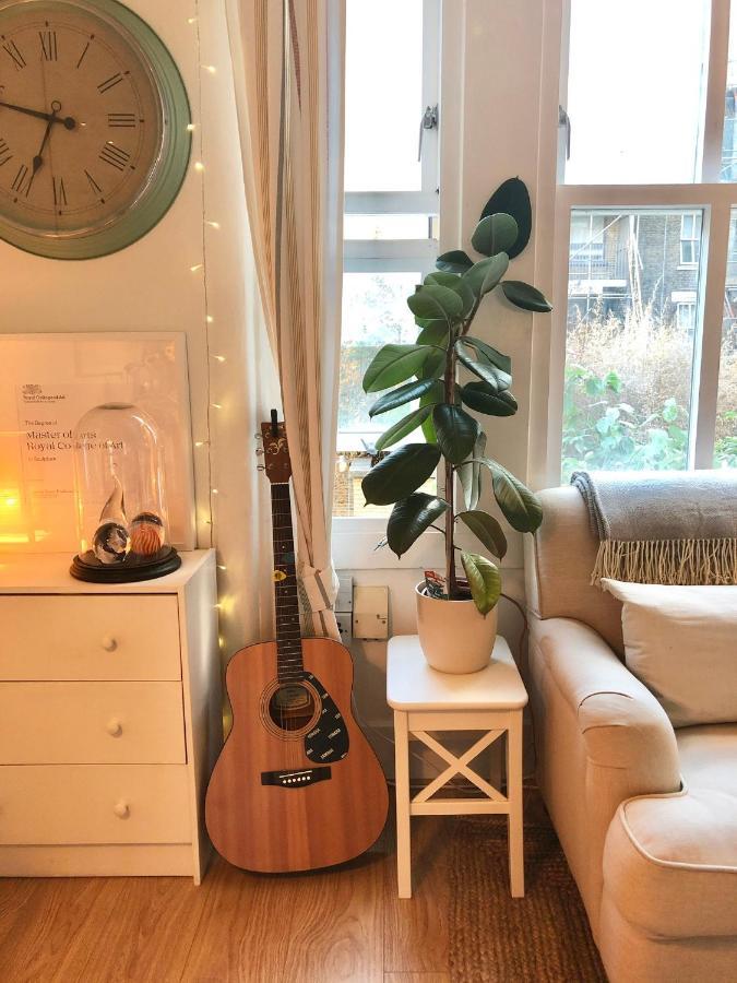 Cosy Retreat In Heart Of Se1 - 1 Bed Flat Apartment *