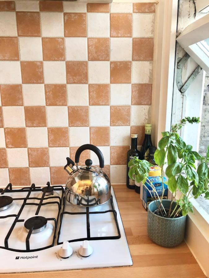 Cosy Retreat In Heart Of Se1 - 1 Bed Flat London