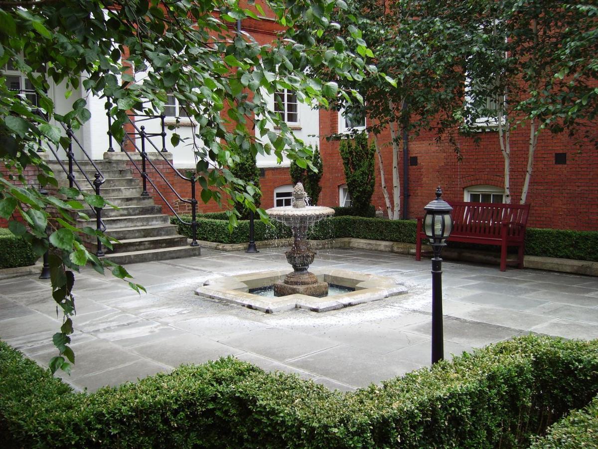 Brandenburgh House * London