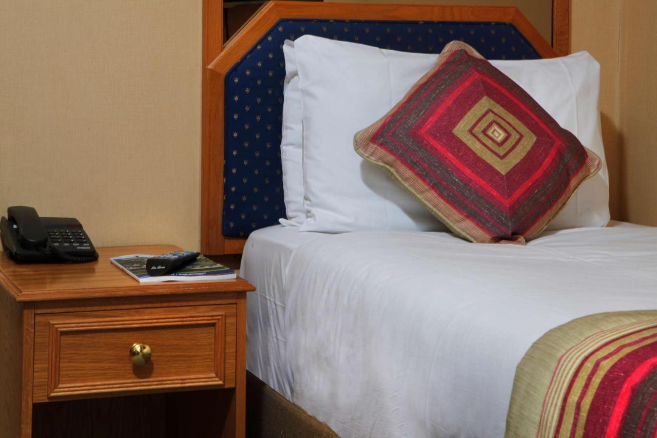 Western Burns Kensington Hotel 3*