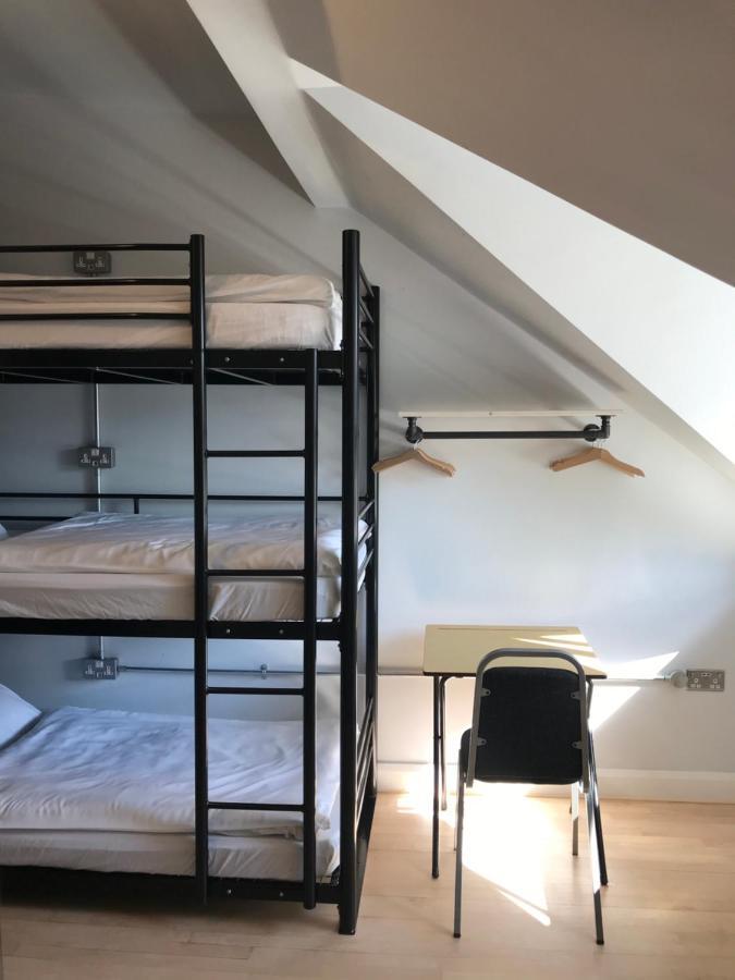 Burlington Hostal