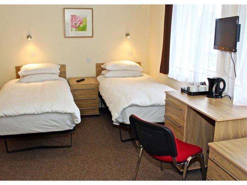 Oyo Golders Hotel London