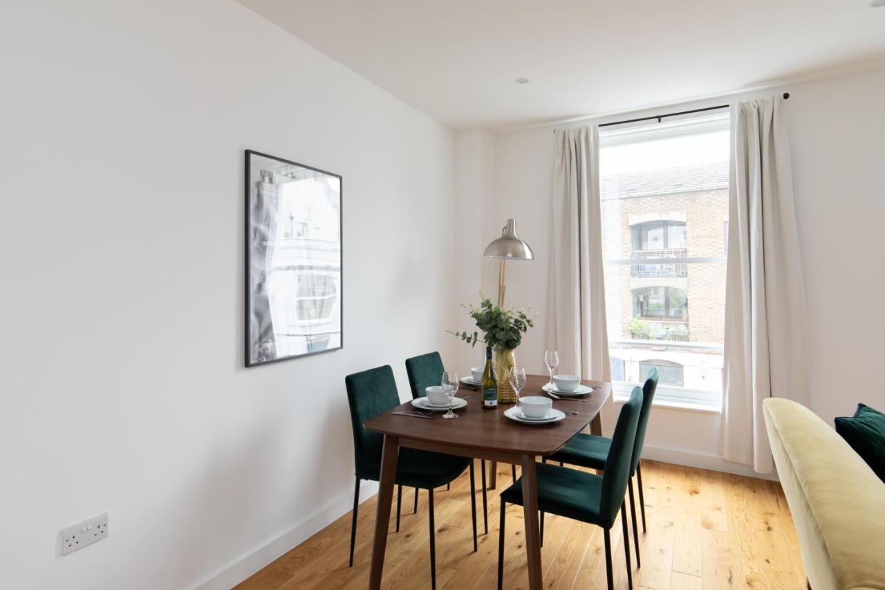 Appartement - Luxury And Spacious With Balcony Londen