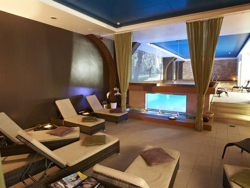 Pestana Chelsea Bridge Y