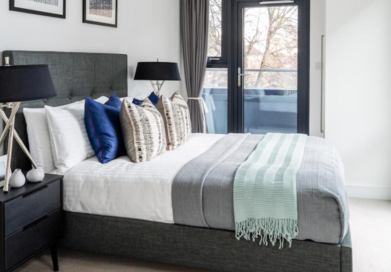 Apartamento Contemporary Apartments, Wembley - Sk