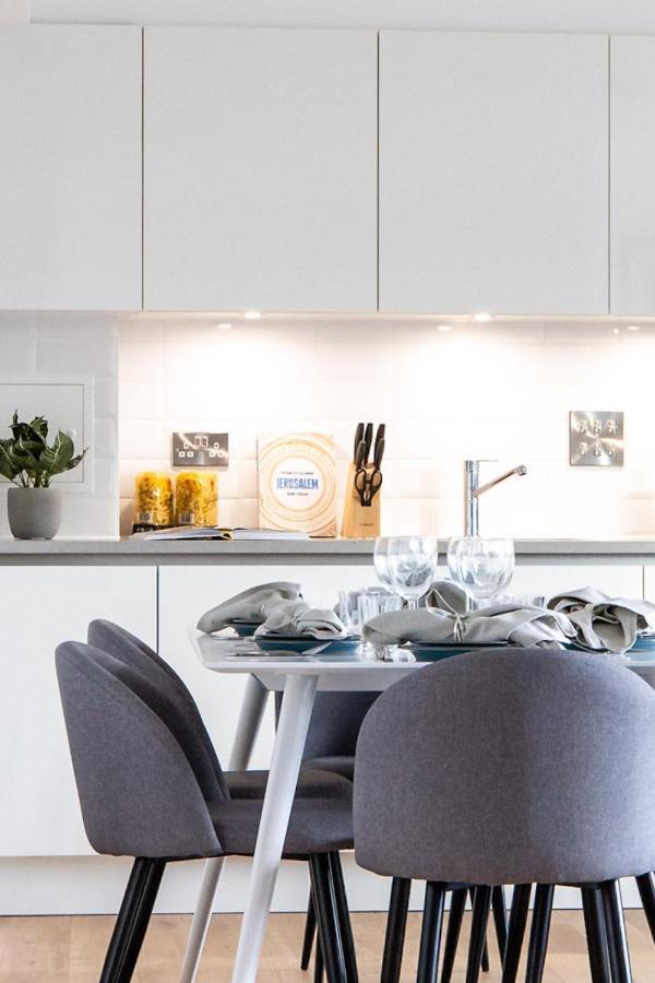 Contemporary Apartments, Wembley - Sk *