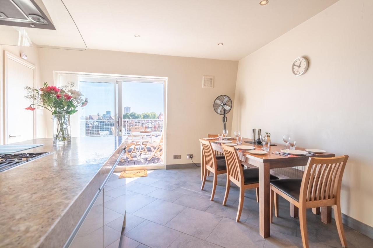 Apartment Picturesque Parsons By Underthedoormat London