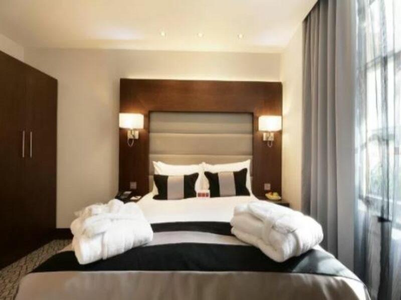 Paddington Court Executive Rooms Hotel
