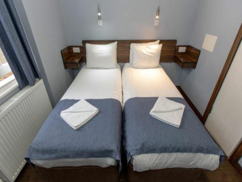 Hotel Angus