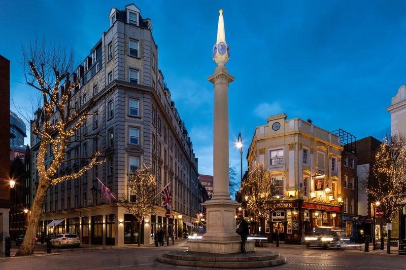 Radisson Blu Edwardian Mercer Street Hotel,