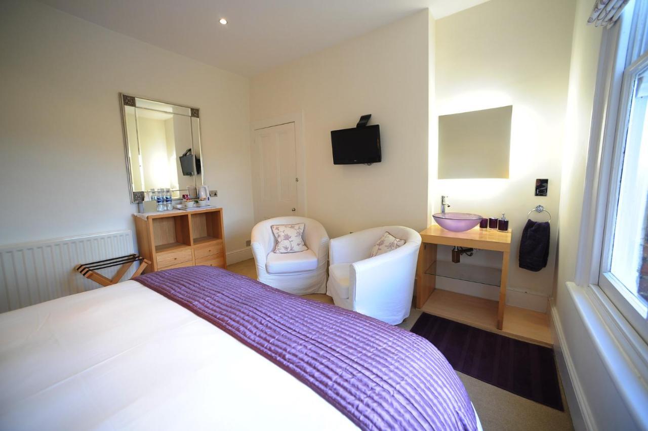 The Lilac Door Bed and breakfast Londres
