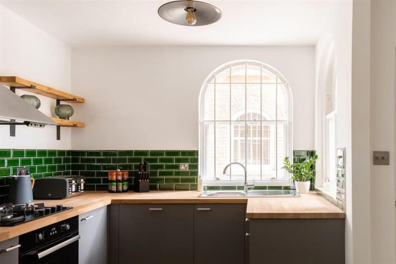 Apartment The Maida Vale Mews - Modern & Spacious 1bdr Next To Venice Canals London