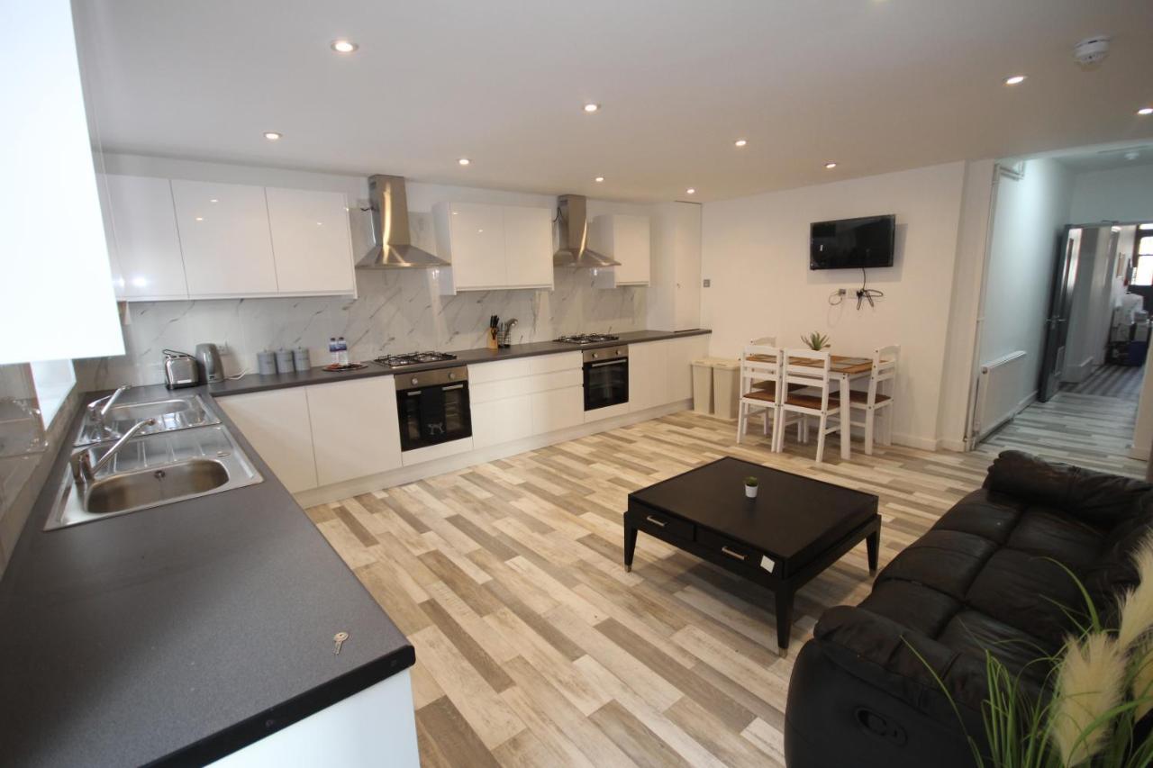 Сasa de vacaciones The Wembley House Londres
