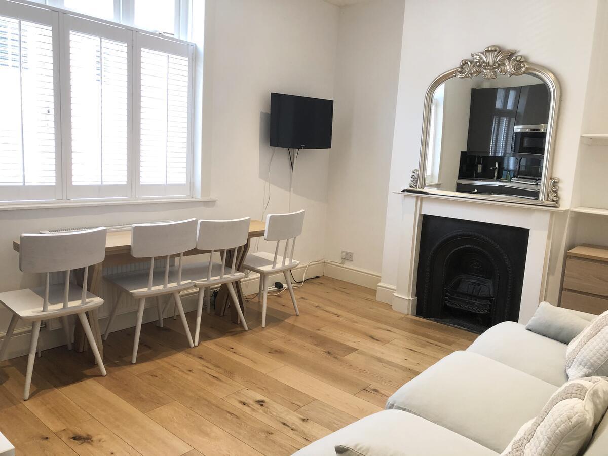 Apartment Stylish Apartments In Victoria & Westminster London