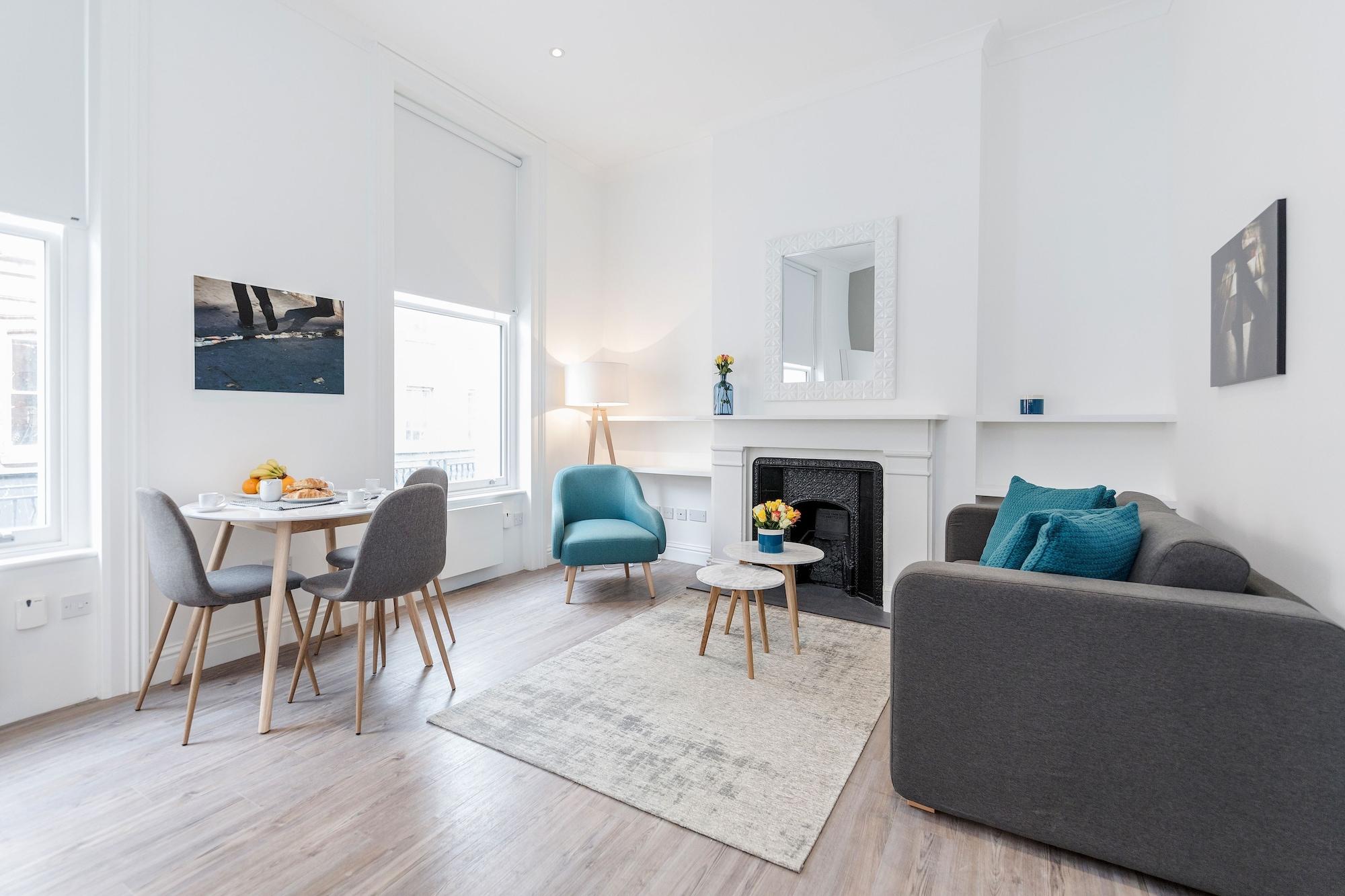 Soho 1 Bed L3 By Basetogo Apartment *