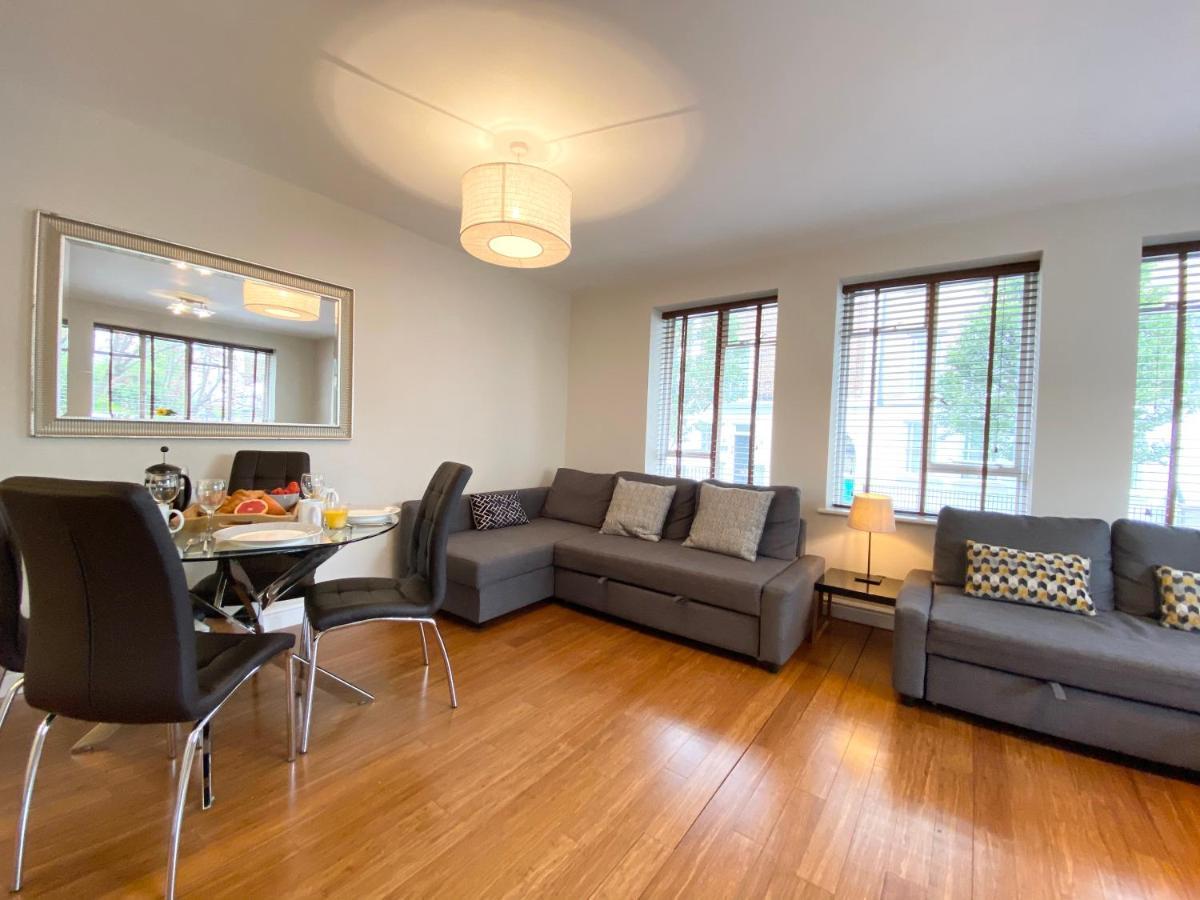 Apartment Next To Victoria Station London