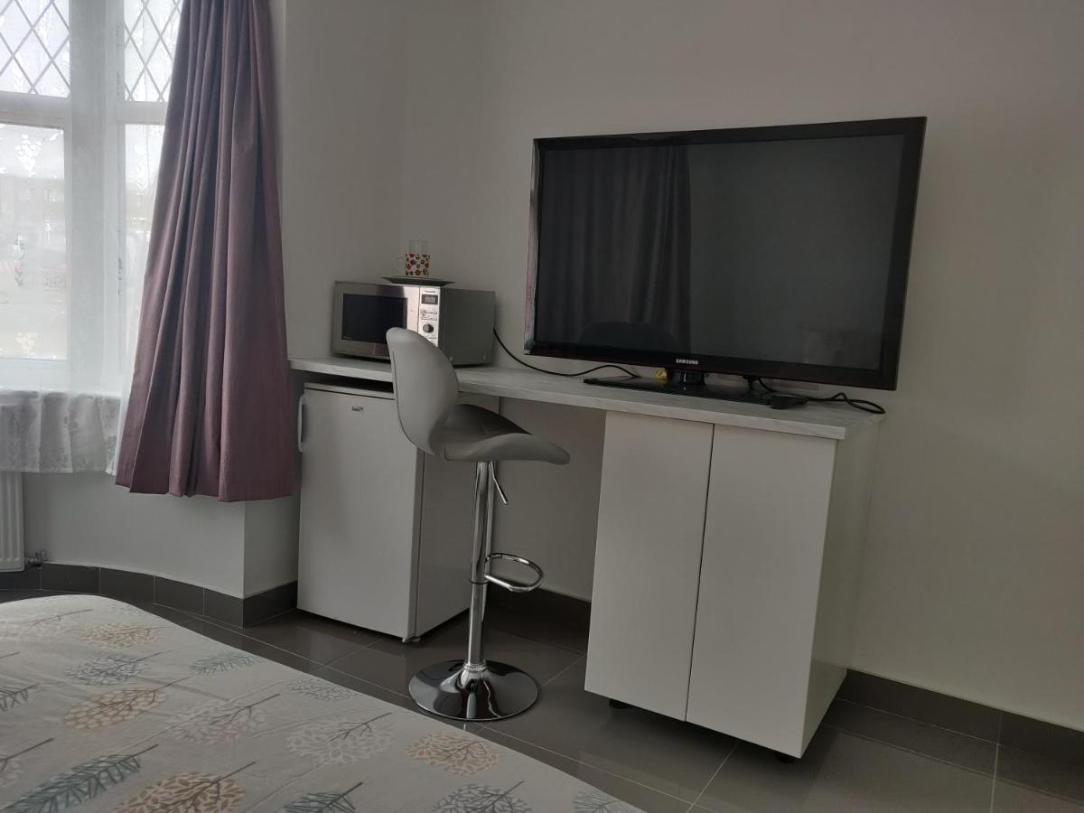 Accommodatie bij particulieren Stunning Double In Harrow Wembley - Khoob House Londen